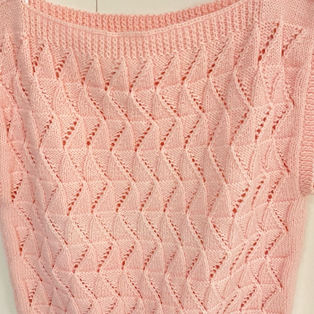 Elegant Pink Knit Sweater